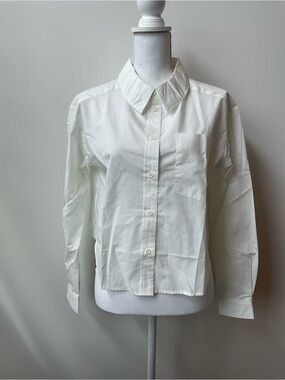 NWT VENUS Women’s White Button-Down Dress Shirt